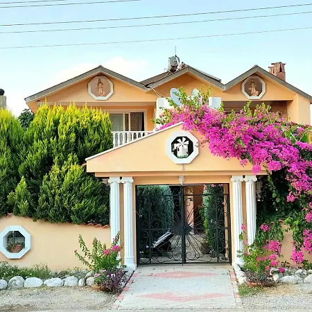 וילה Palace דליאן