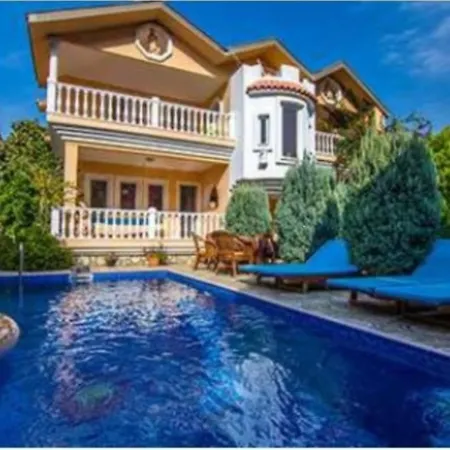 וילה Palace דליאן
